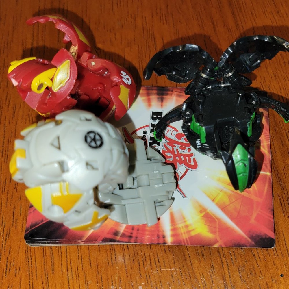 Loose Bakugan collection (small)